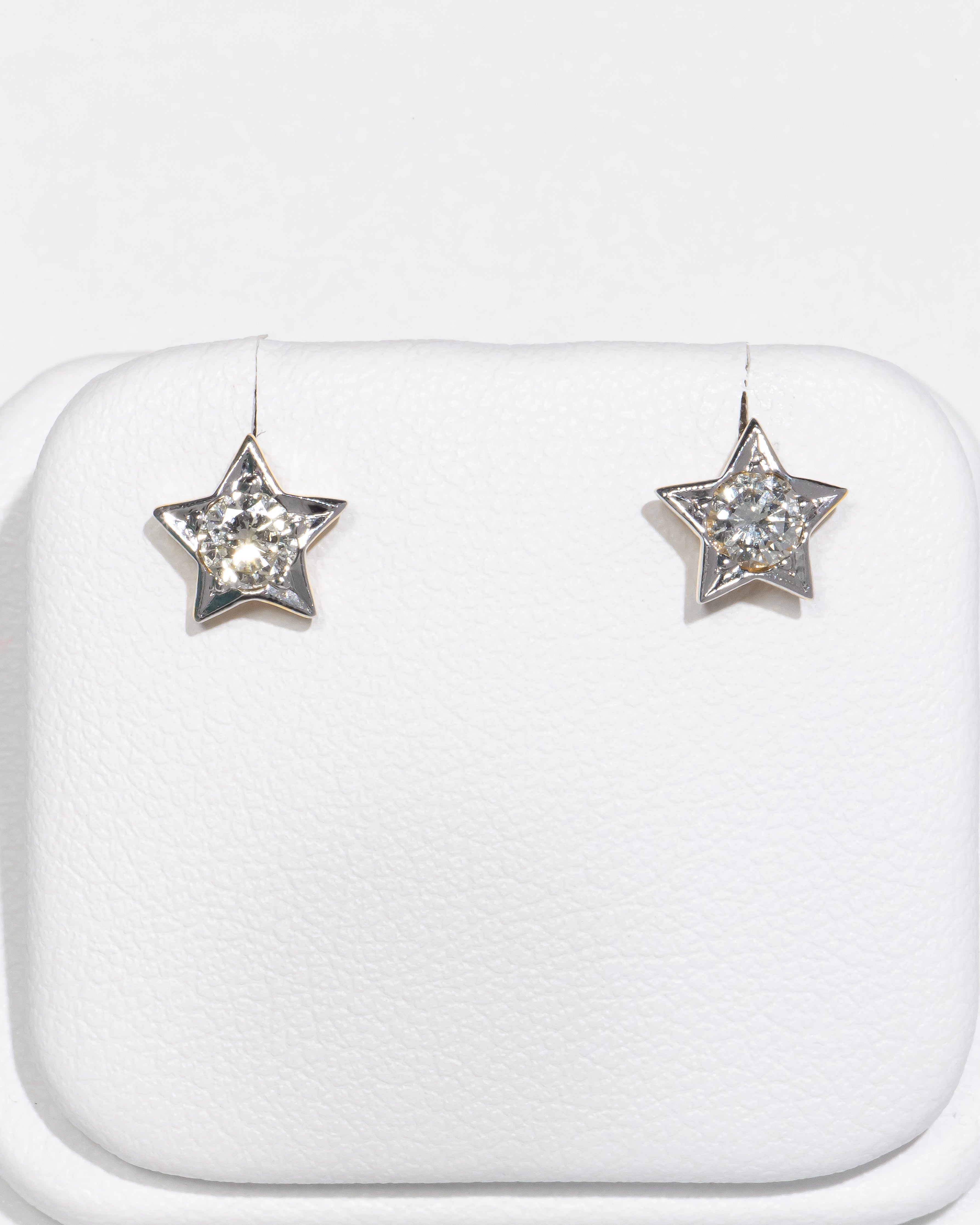 Single Diamond Star-Shaped Earrings